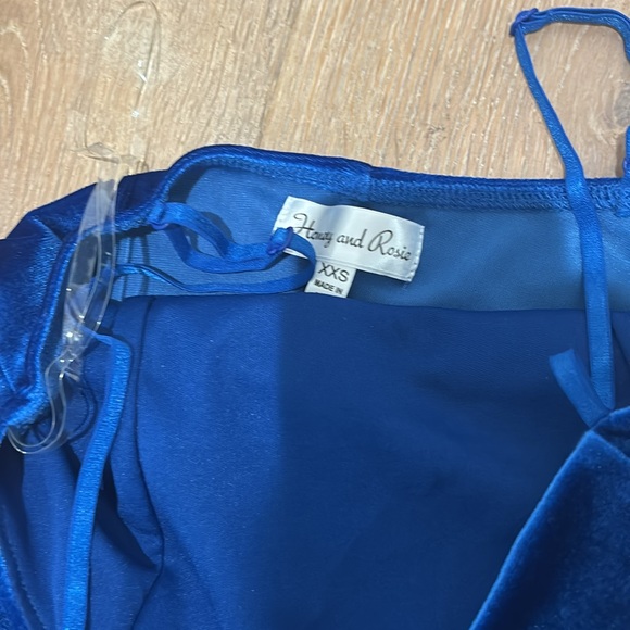 Blue mini velvet dress - Picture 3 of 3